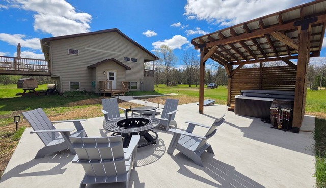 Irons Legend's Acres Hot Tub, Fire Pit Near Trails