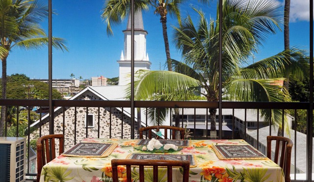 Kona Plaza#411 Top Floor In Heart of Kona Town, Ac & Elevators!