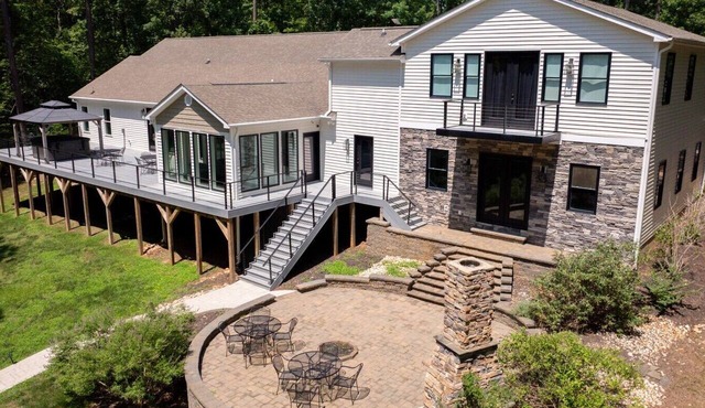 Lakefront Escape w Dock & Game Room!