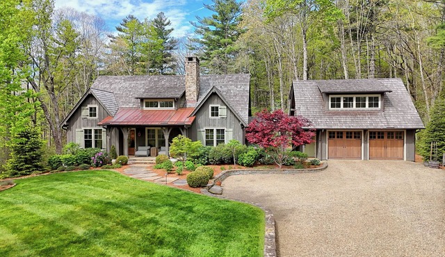 Luxury 4BR 4BA Estate on 8 acres in Cashiers, NC