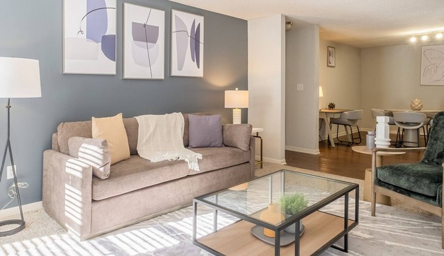 Modern Apartment in Prime Location (ID6808X36)
