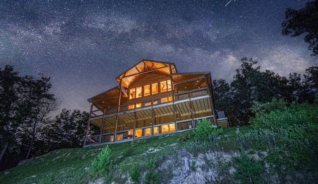 Mountain Views | Heated Pool | Hot Tub | Luxurious