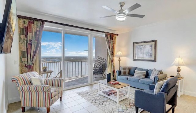 New! 1-King Bedroom and 2 Bath with Mystical View at Blue Heron Beach Resort
