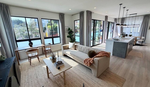 NEW! Echo Park Rooftop Retreat, Designer Interiors