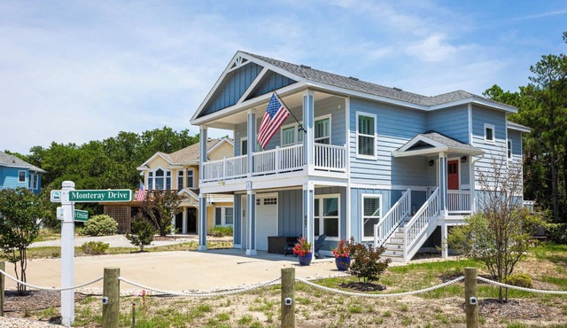 New Listing! Updated Beach Cottage&Community Perks