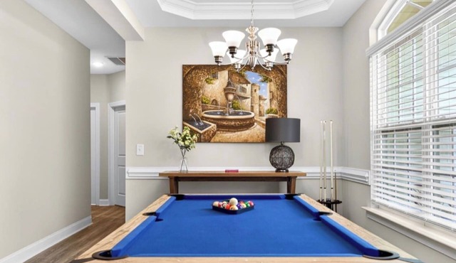 New ranch 4 bedrooms w pool table, Nascar