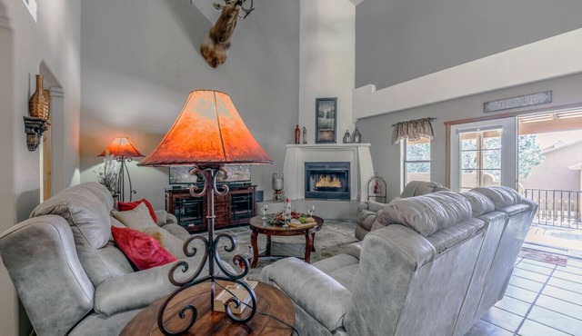 Out of Bounds:Alto Luxury Pueblo/Views/Alto CC