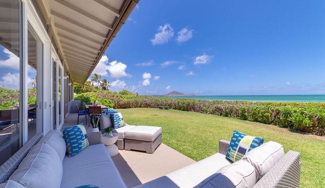Pueohala: Spectacular Kailua Beachfront - updated Beach House