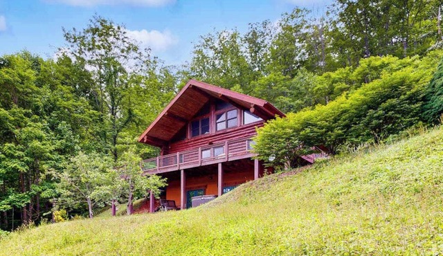 Red Lantern Lodge