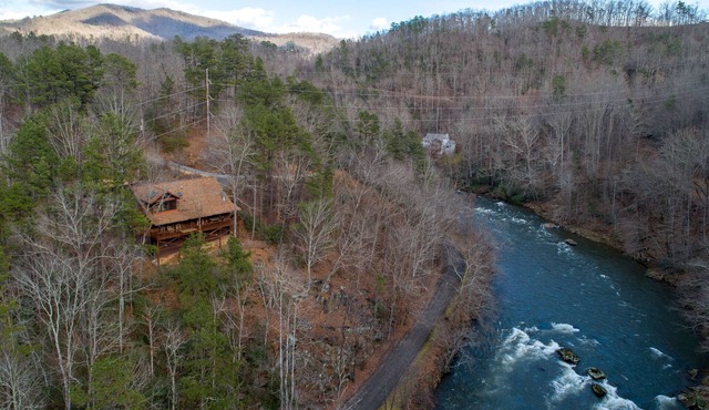 Smokey Mountain River Retreat
