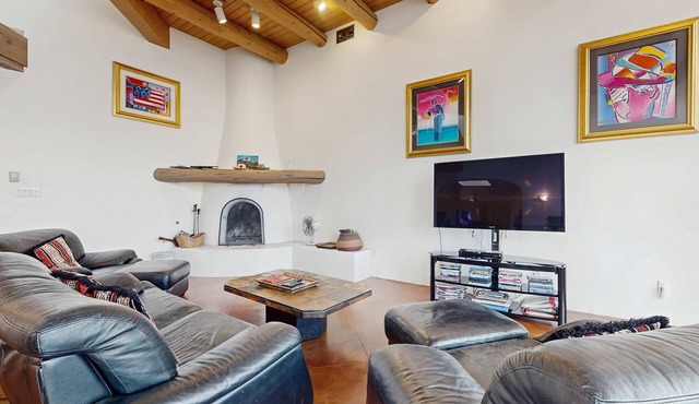 Southwest Stunner - Hot Tub, Sauna & Game Room