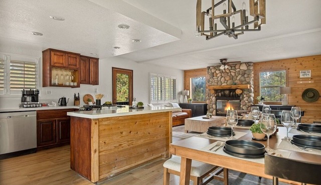 Stunning Big Bear Retreat | Ping Pong & Pool Table