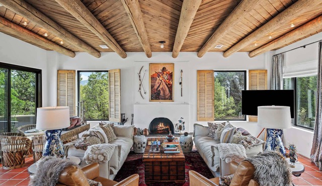 Stunning Views, Southwestern Elegance