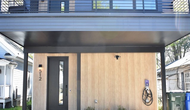 The Worth Modern: Downtown 3BR home