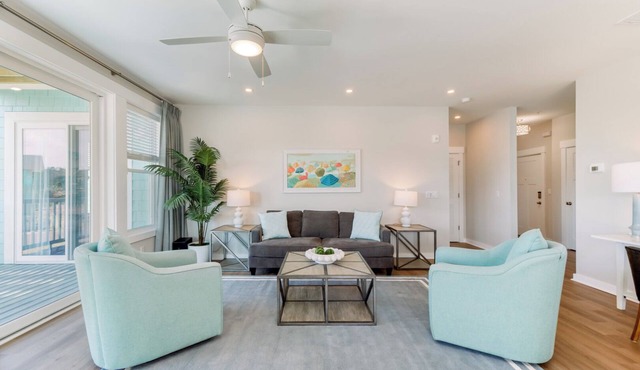 Turquoise Tide - Spacious End Unit, Sound Views & King En Suite