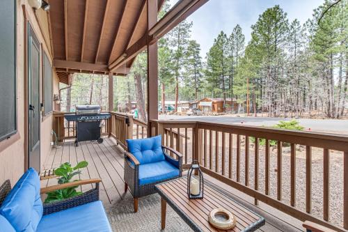 Updated Deck & Fireside Table: Pinetop Cottage in Indian Pine