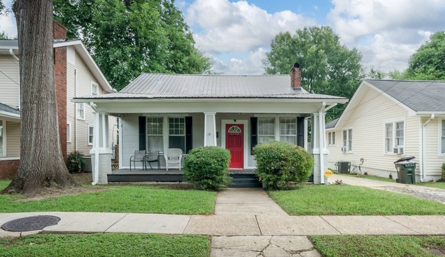 Walk to Campus - 3BR- Gameday Headquarters!