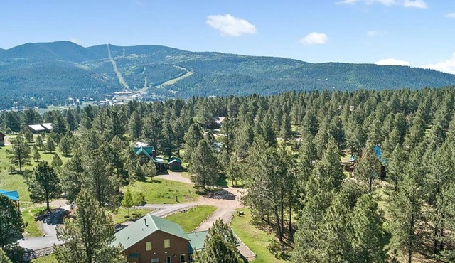 Wheeler Peak Views, Easy Access, Level Driveway, On Greenbelt, Pet Friendly