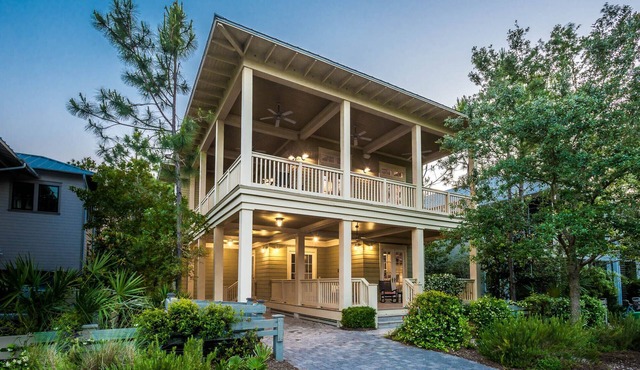 Wrap-Around Porches and Amenities