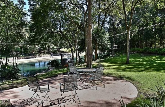 Comal River Cottages River 403A