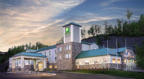 Holiday Inn Express Ihg Hotel 