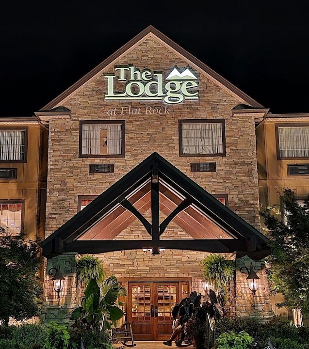 Flat Rock Hotel | The Lodge at Flat Rock