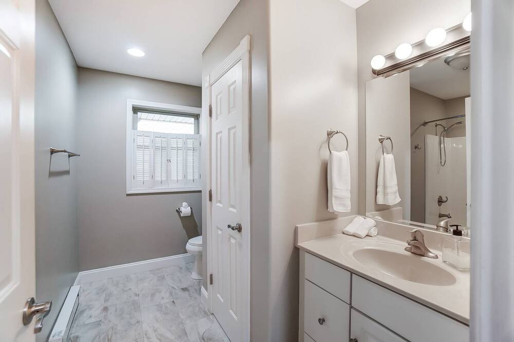 Photo of Bathroom in Lake Norman of Catawba