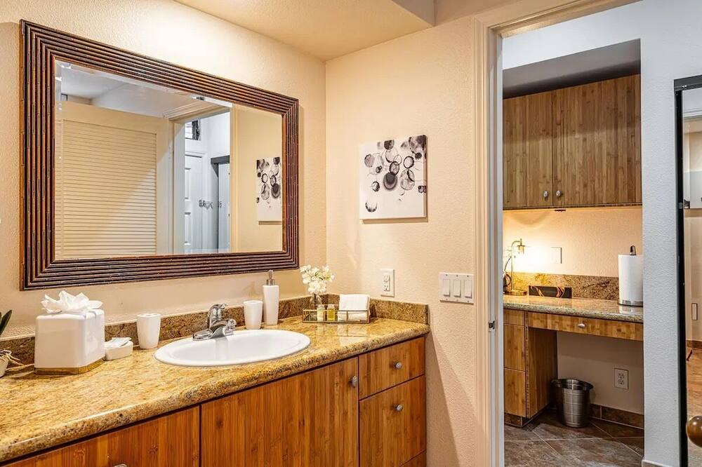 Photo of Bathroom in Wailea