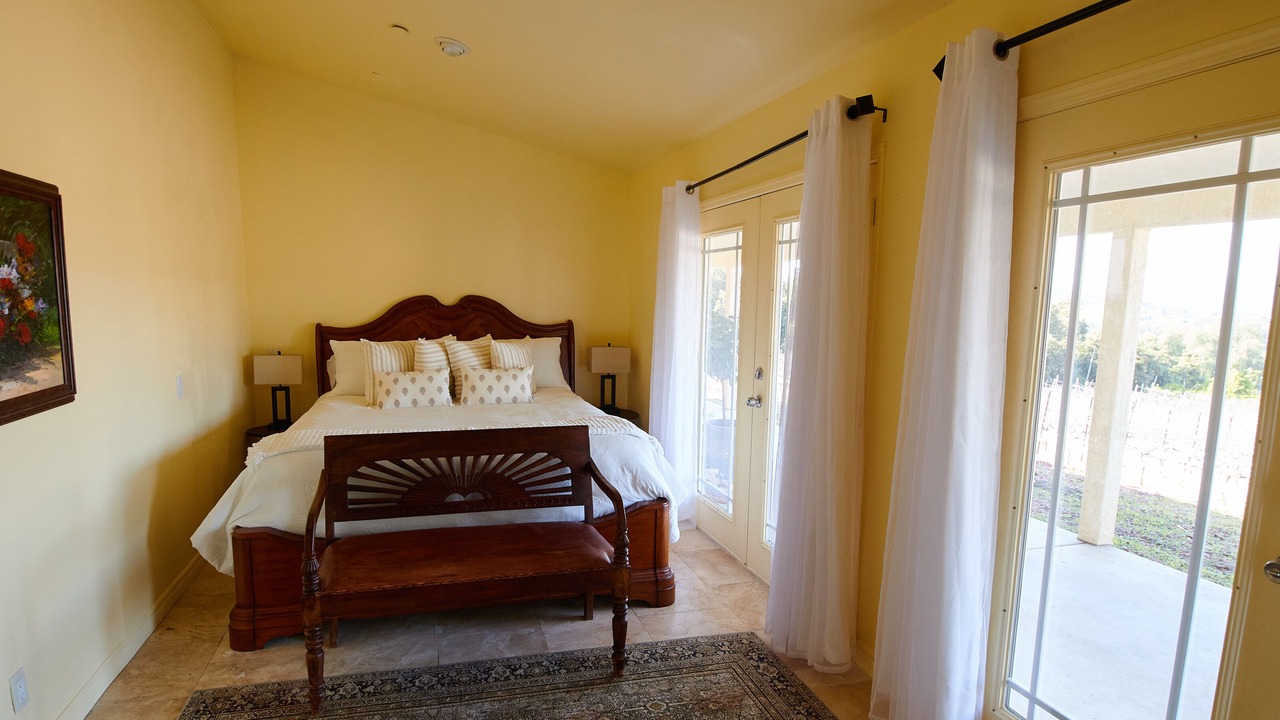 Photo of Bedroom in Escondido