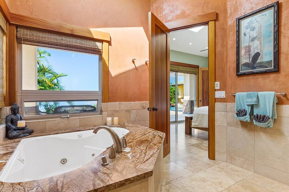 Photo of Bathroom in Kailua-Kona