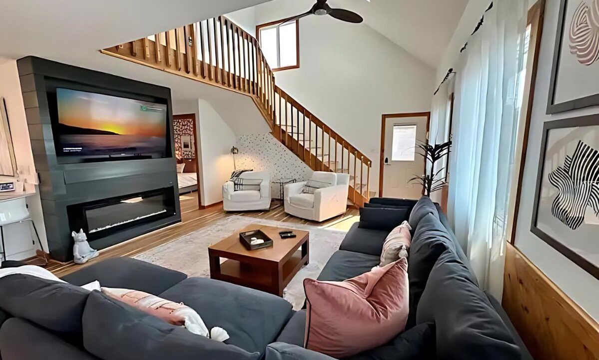 Photo of Livingroom in Colington