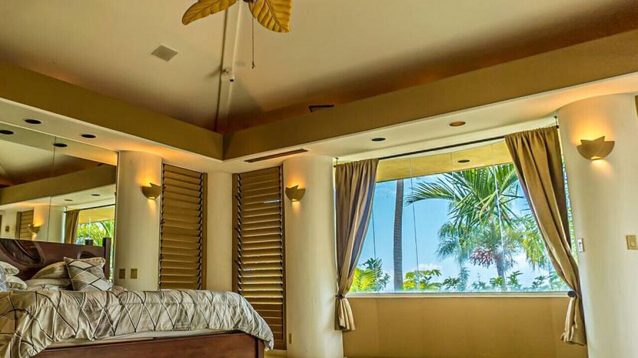 Photo of Bedroom in Kahaluu-Keauhou