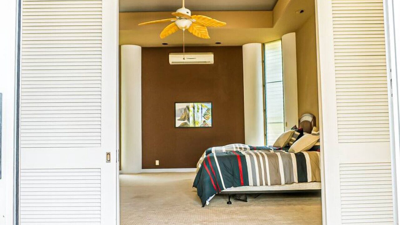 Photo of Bedroom in Kahaluu-Keauhou