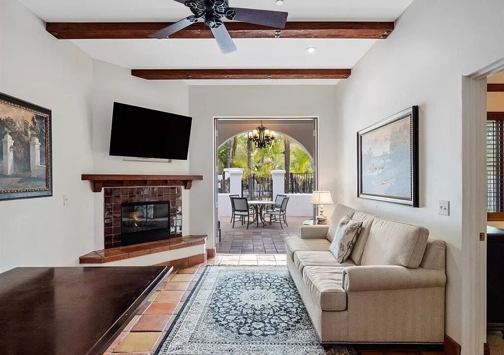 Photo of Livingroom in Carlsbad