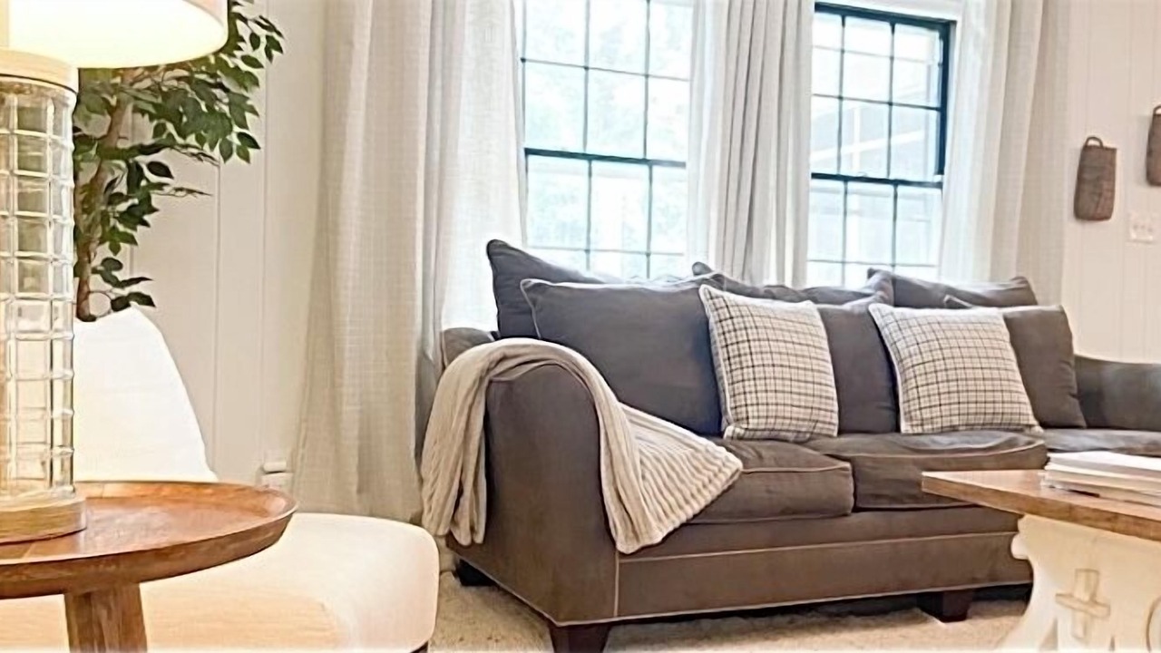 Photo of Livingroom in Charlotte