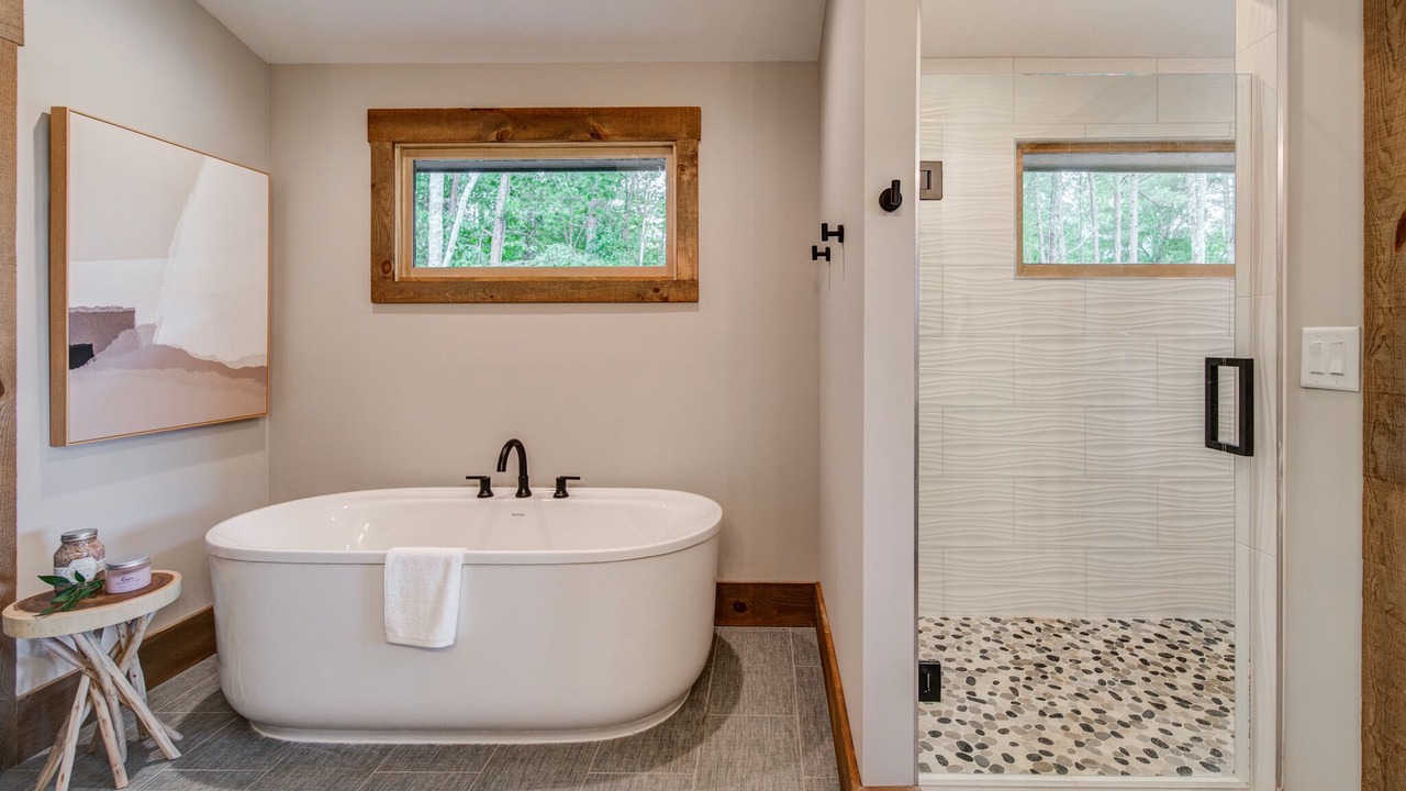 Photo of Bathroom in Ellijay