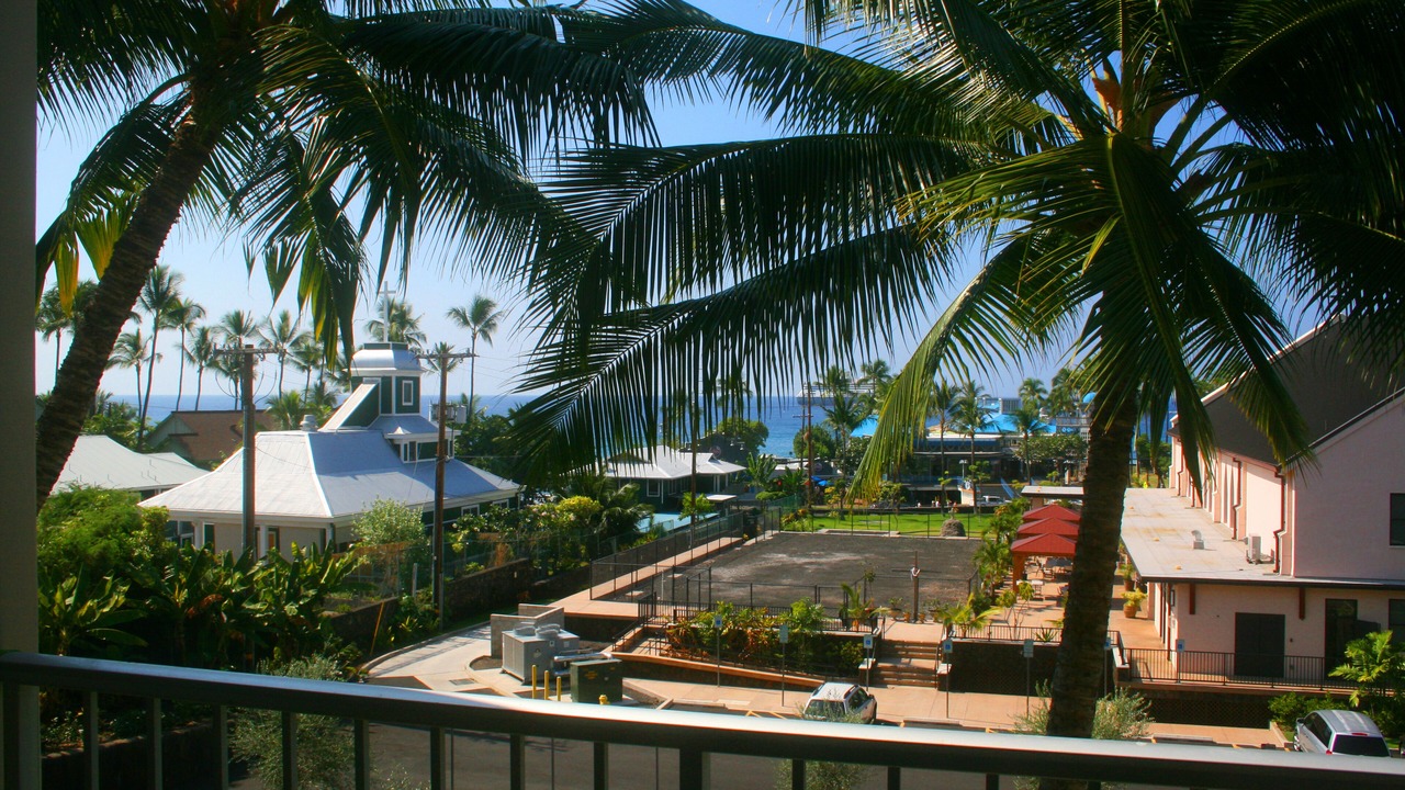 Photo of Patio Balcony in Historic Kailua Village