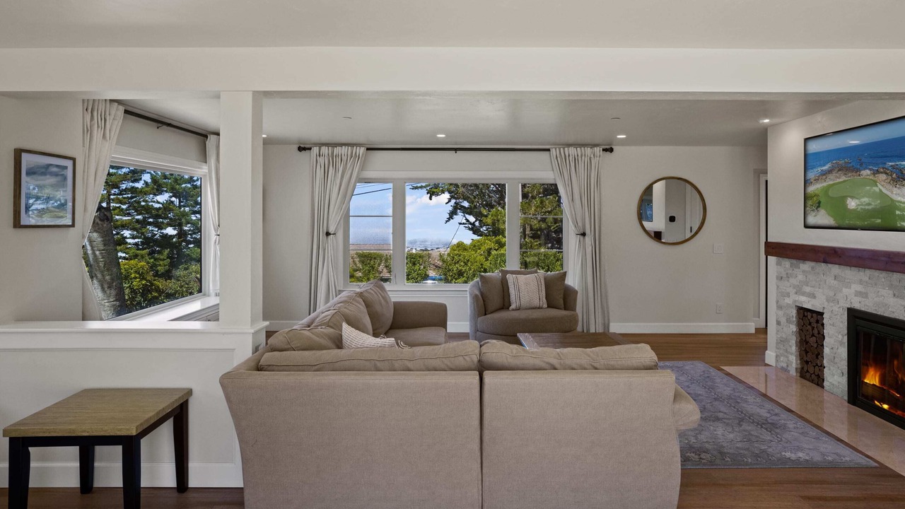Photo of Livingroom in Northeast Carmel