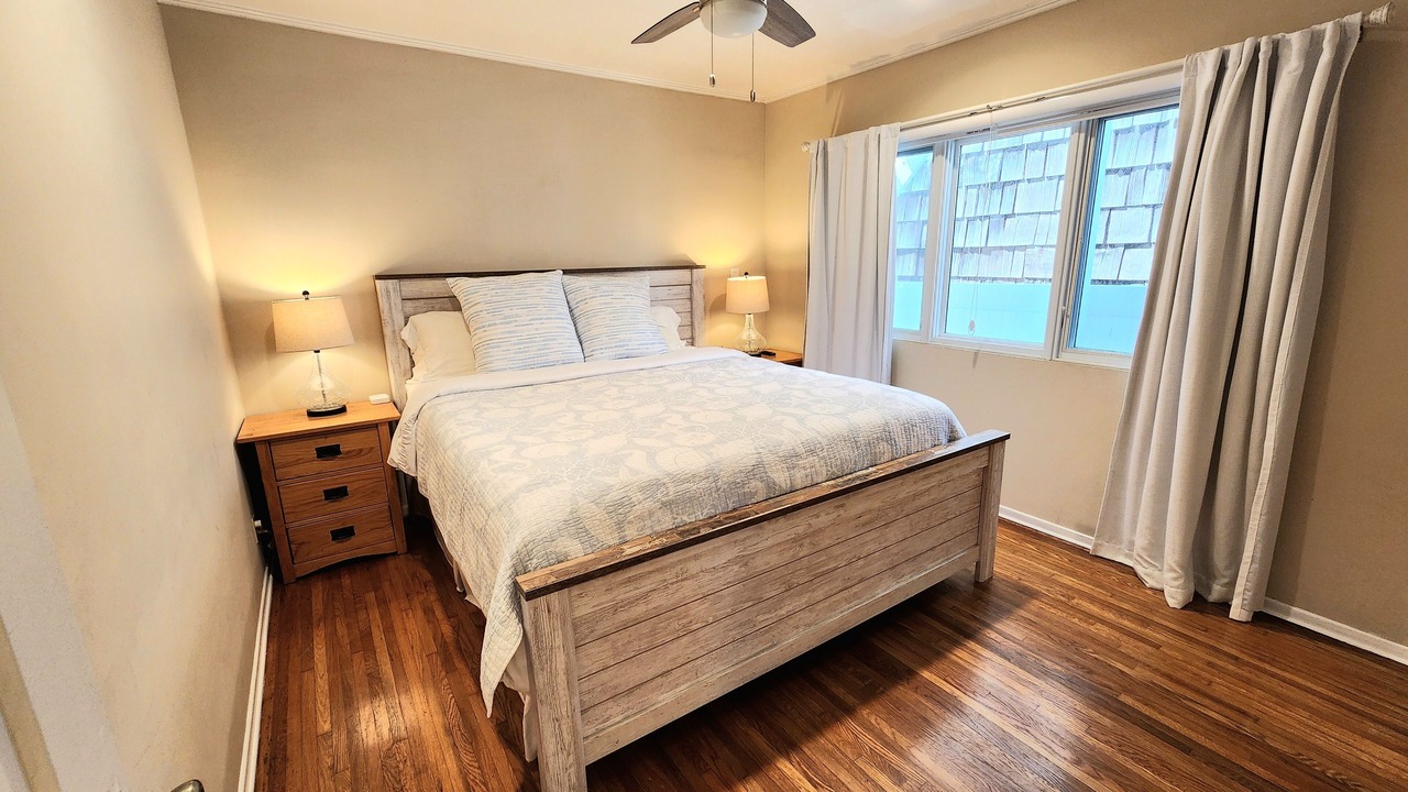 Photo of Bedroom in Belmont Shore