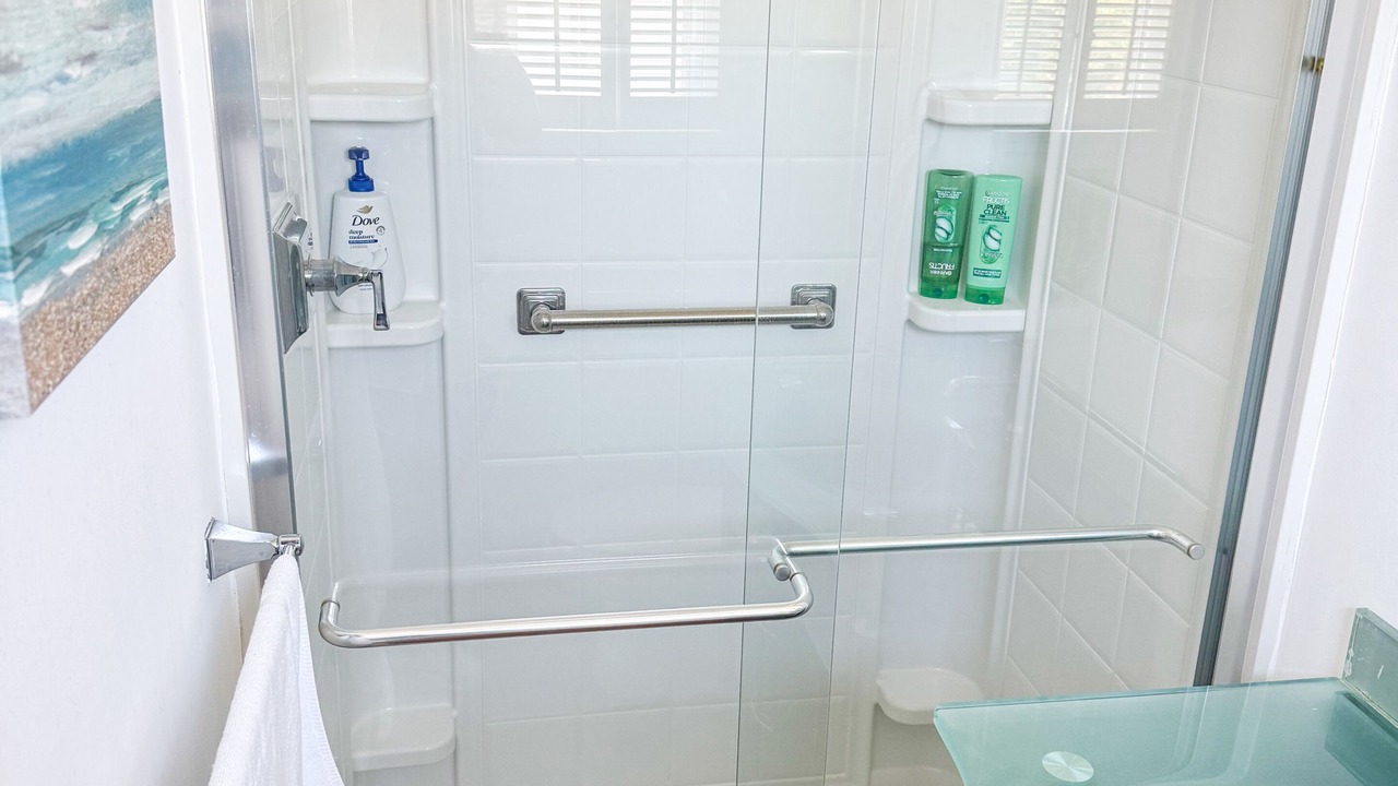 Photo of Bathroom in Colington
