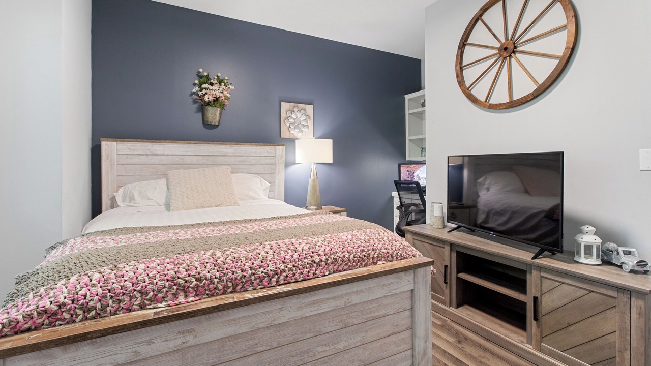Photo of Bedroom in Blaine