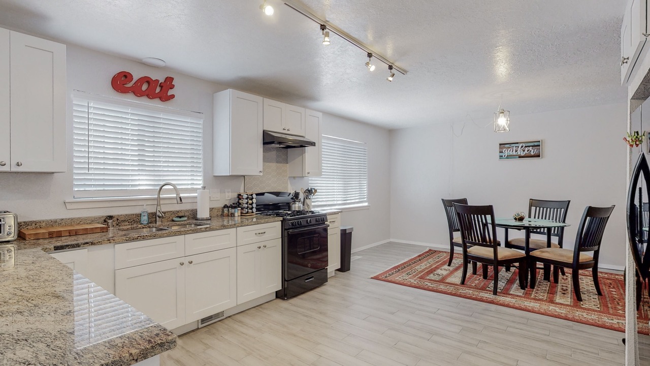 Photo of Bedroom in Northeast Heights