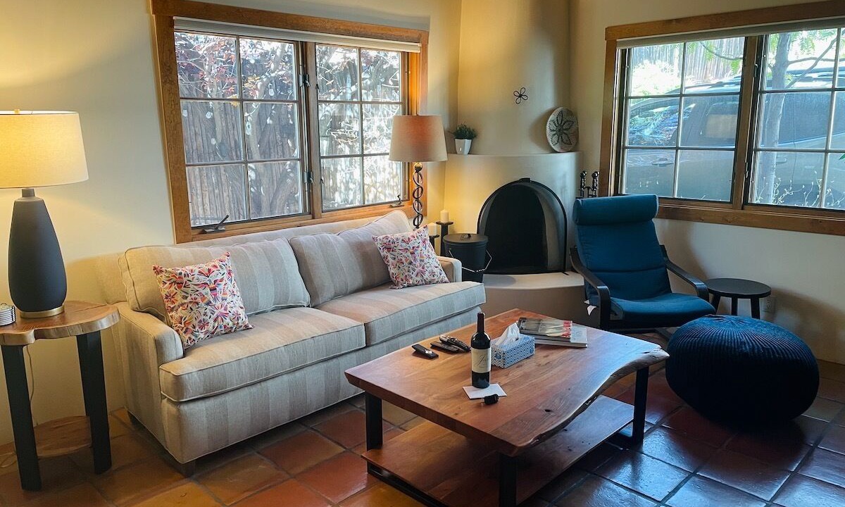 Photo of Livingroom in Northeast Santa Fe