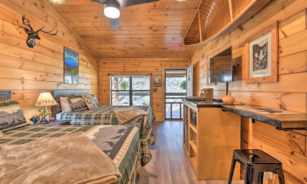 Photo of Bedroom in Bryson City