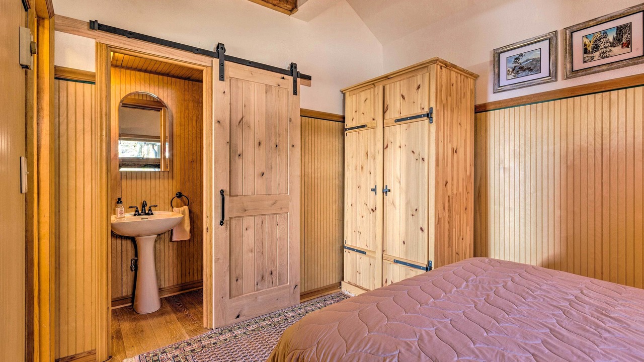 Photo of Bedroom in Maggie Valley