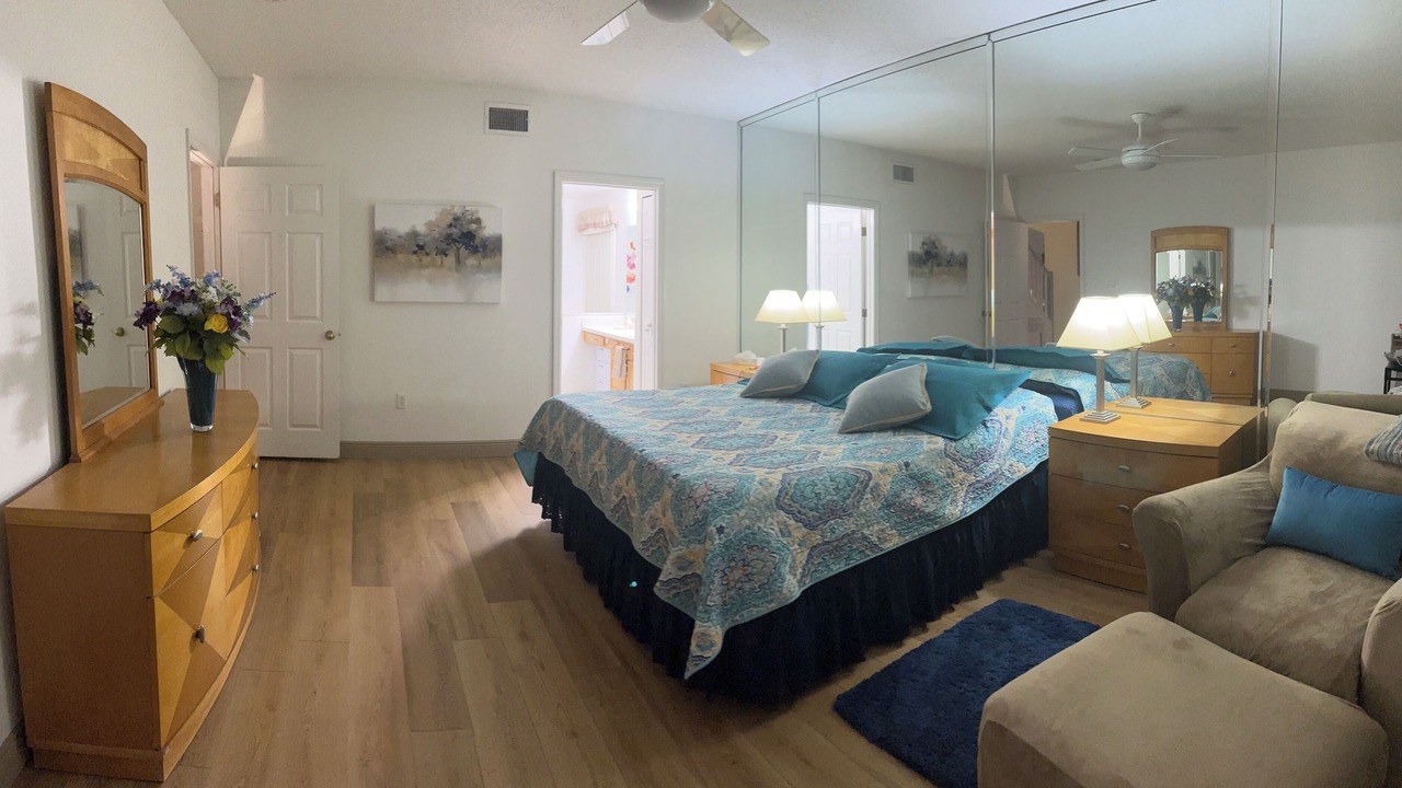 Photo of Bedroom in Lake Berkley