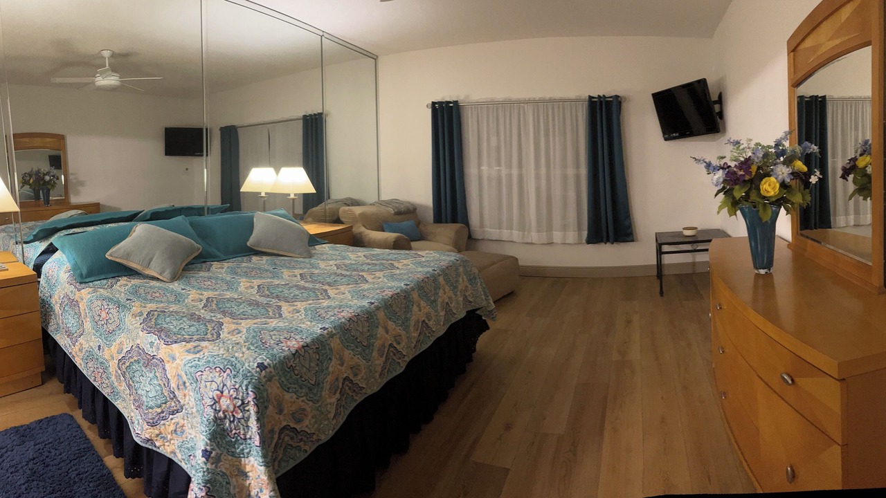 Photo of Bedroom in Lake Berkley