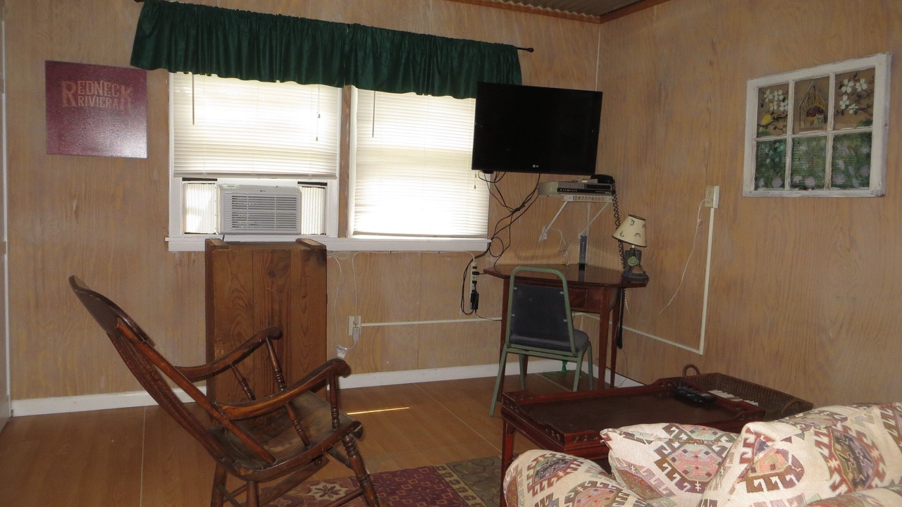 Photo of Livingroom in Robbinsville