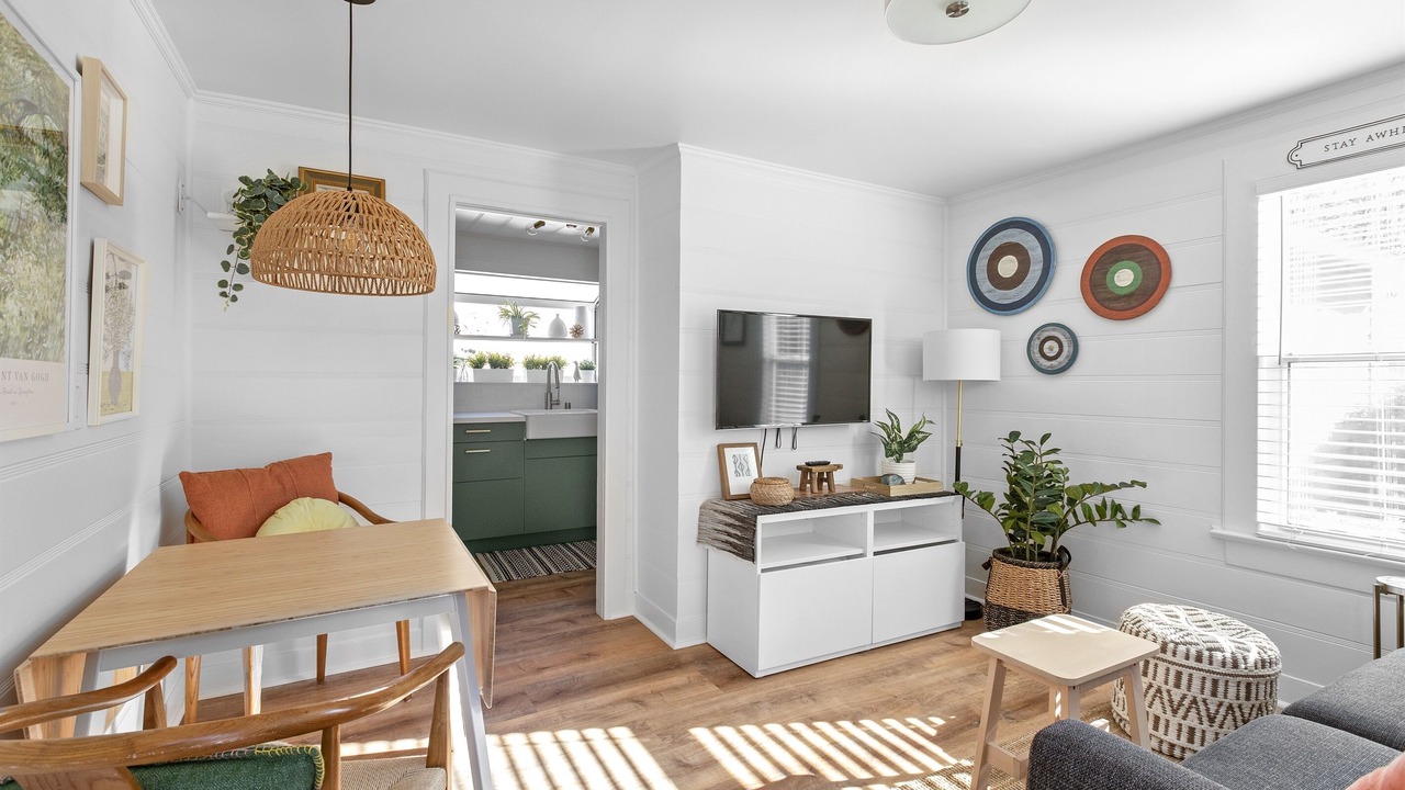 Photo of Livingroom in Carlson Park