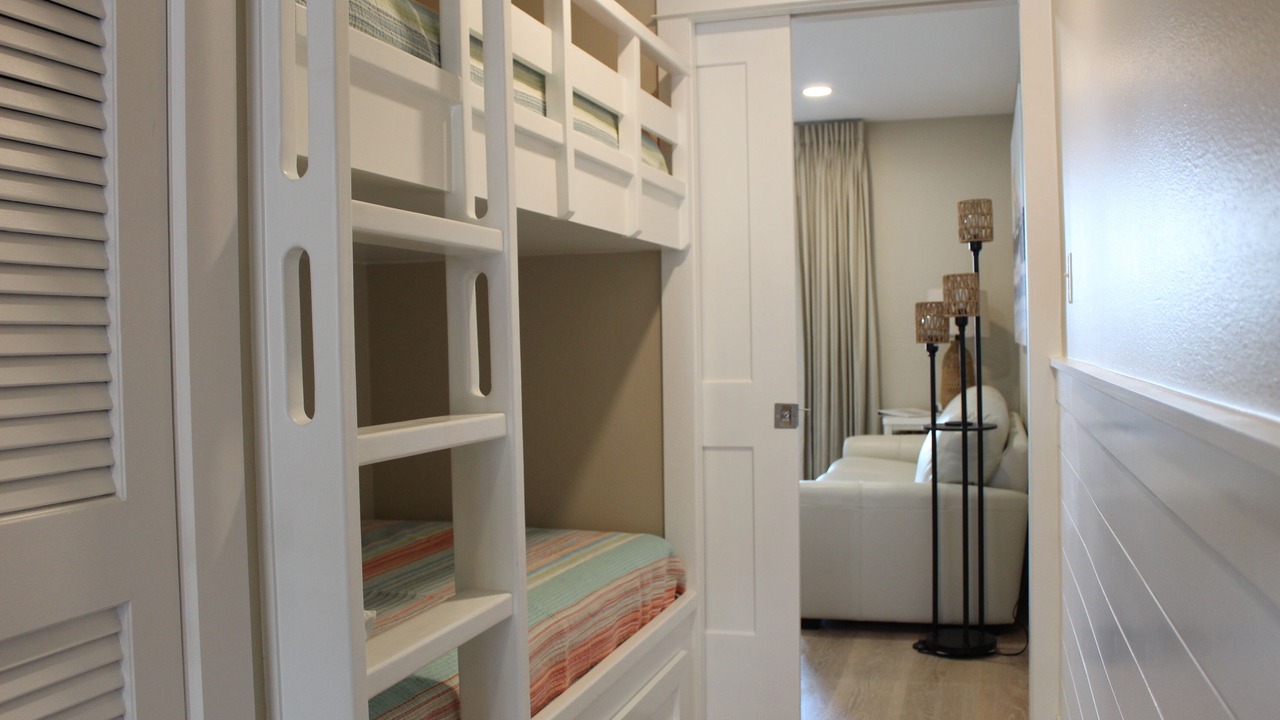 Photo of Bedroom in Miramar Beach